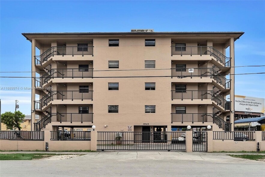 Foto principal - 3945 SW 89th Ave