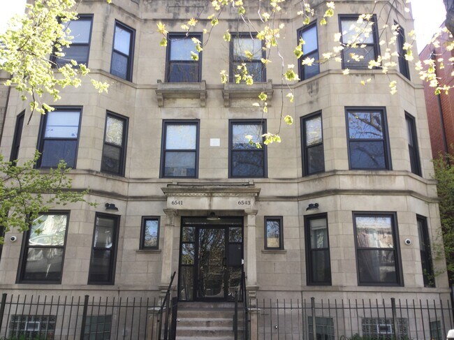 Building - 6543 S Minerva Ave
