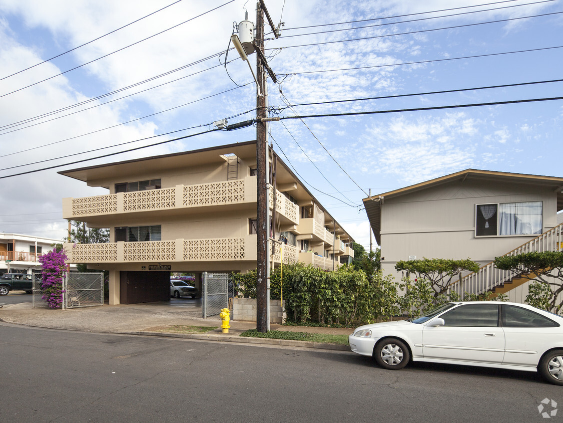 Building Photo - 94-979 Kahuamoku St