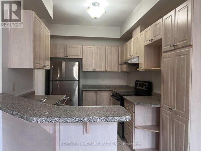 Building Photo - 39 Holly Dr