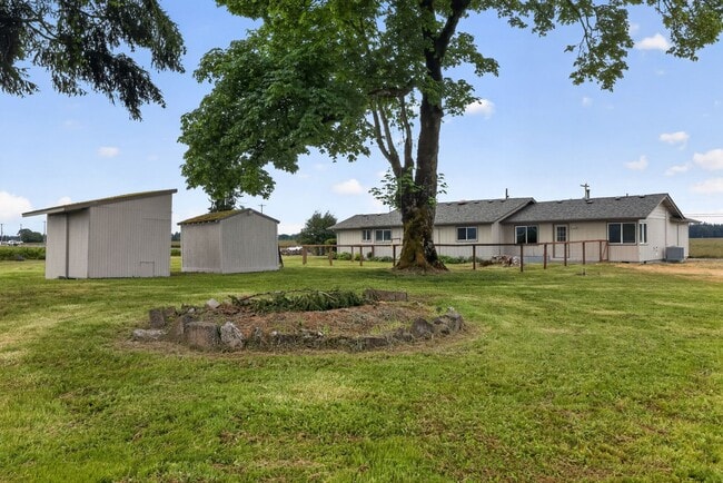 Foto del edificio - 32303 NW Zion Church Rd