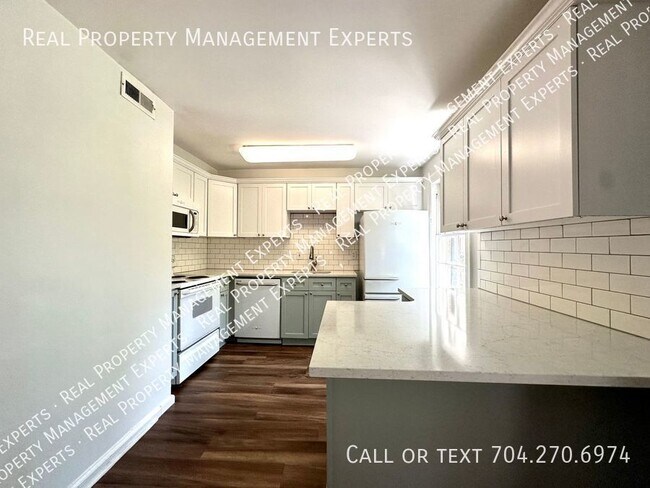 Building Photo - Ready to Move in 1 bed one bath Condo in H...