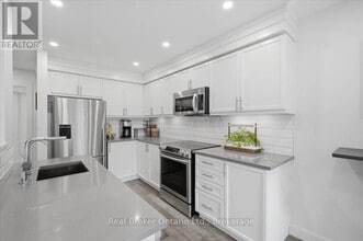 Building Photo - 54 Laughland Ln