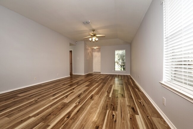 Building Photo - GREAT SINGLE STORY HOME | GATED COMMUNITY ...