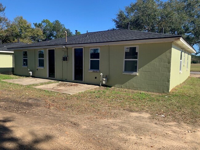 Building Photo - 2605 S Jackson St