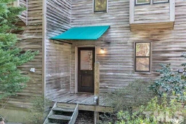 Foto del edificio - 120 E Longview St