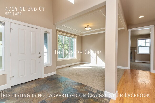 Foto del edificio - Spacious 5 bed/3.5 bath in Renton