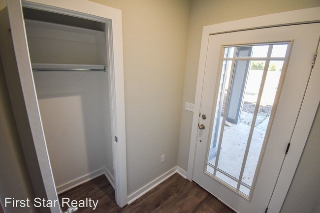 Building Photo - 4 br, 2 bath House - 85 w. Chikasaw Rd