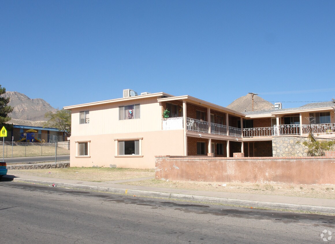 Building Photo - 2801 Harrison Ave