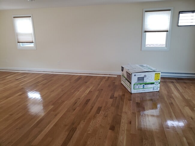 Main area - 48 Hauman St