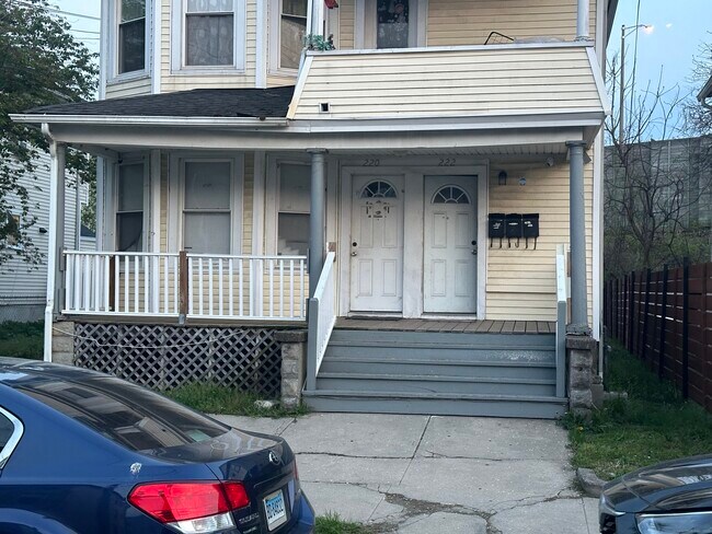 Building Photo - 220-222 Beardsley St