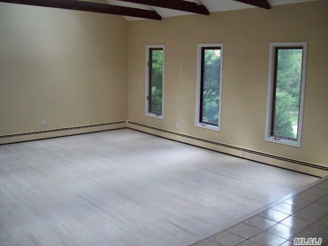 Building Photo - 19 Cranbrook Ct