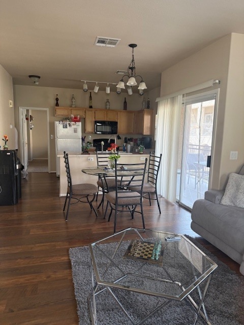 Foto del edificio - 3805 Juno Beach St