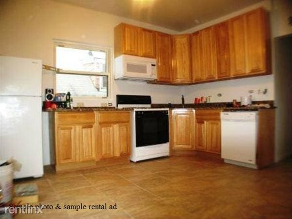 Fotografía del edificio - 3716 3rd Ave