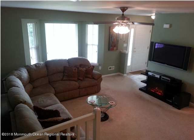 Building Photo - 359 Brookfield Dr