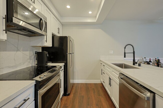 Foto del edificio - 2 Bed / 2 Bath Condo for Rent – Mission Valley
