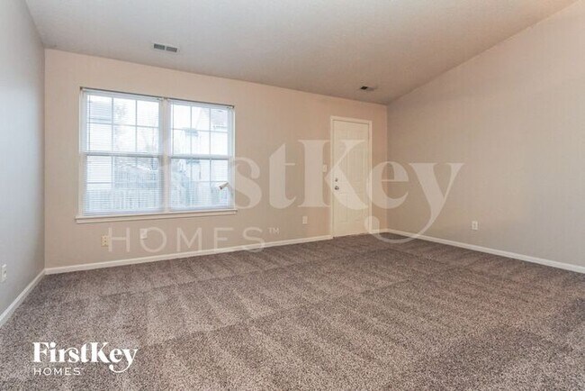 Building Photo - 7142 Sun Court