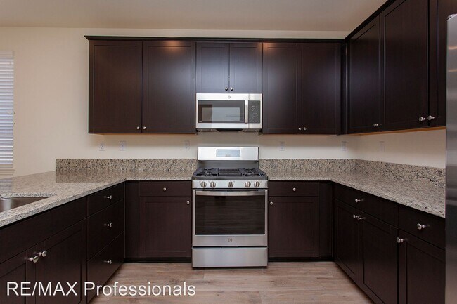 Building Photo - 4 br, 3 bath House - 2093 Neuer Drive