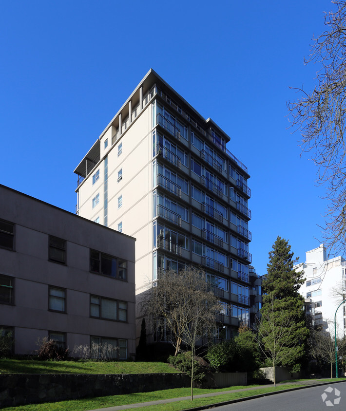 Building Exterior - Park Terrace