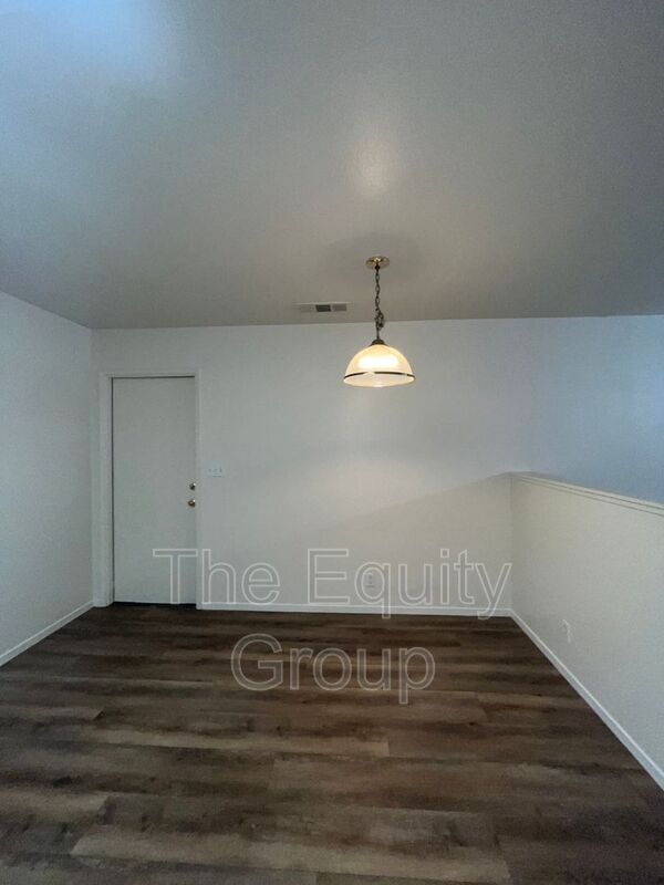 Building Photo - 2614 Bright St