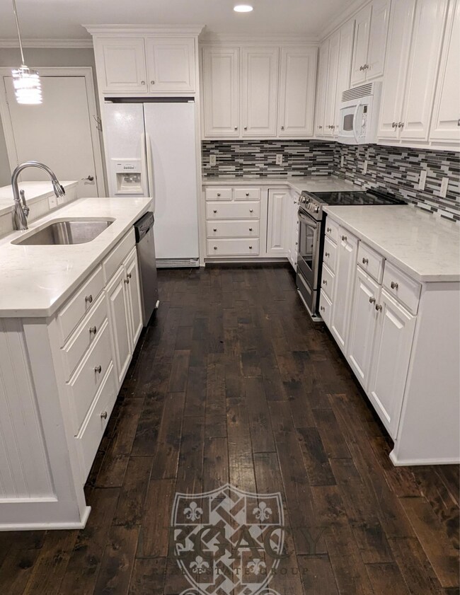 Foto del edificio - 9919 Maxwell Ln