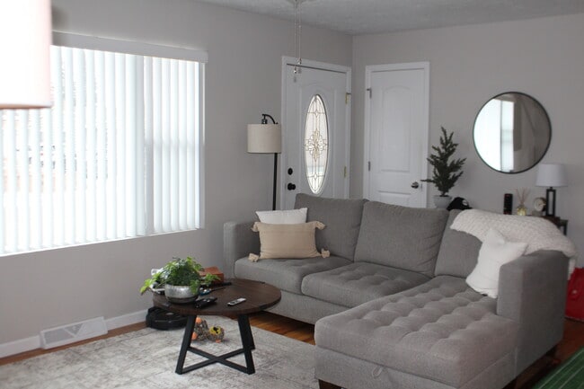 Building Photo - 5035 Ogallala Pl