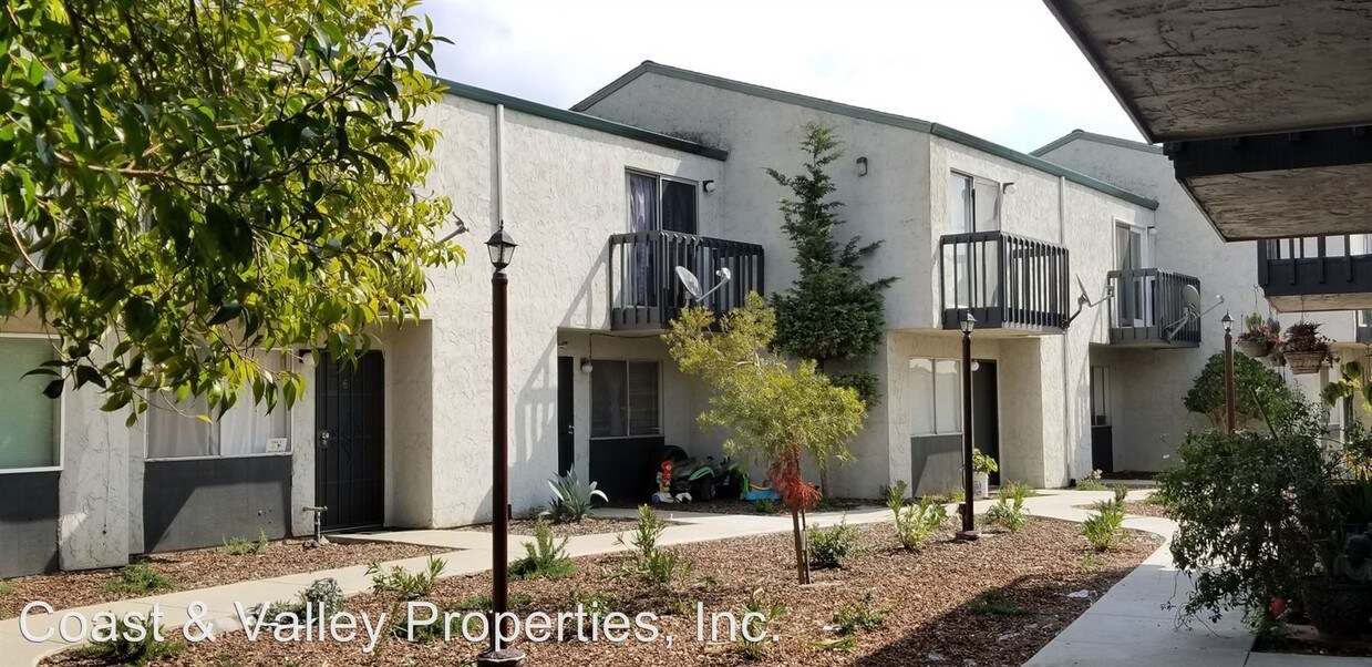 109 San Juan Grade Rd, Salinas, CA 93906 Room for Rent in Salinas, CA