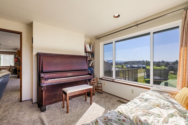 Building Photo - 197 Bay Lyn Dr