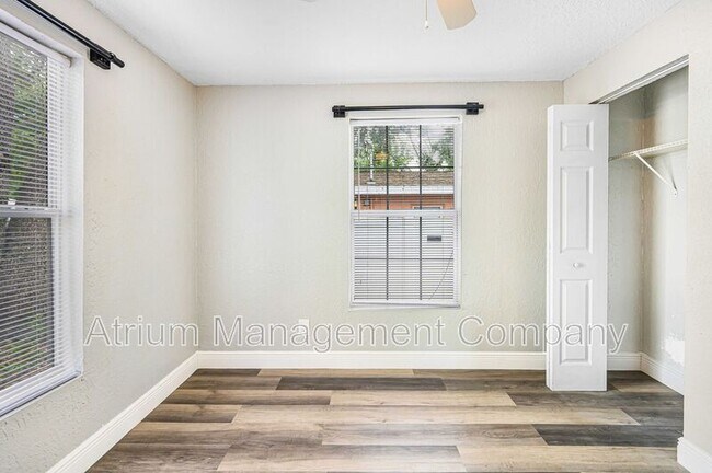 Foto del edificio - 3703 E North Bay St
