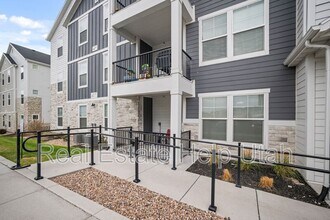 Building Photo - 952 W Big Ben Ln