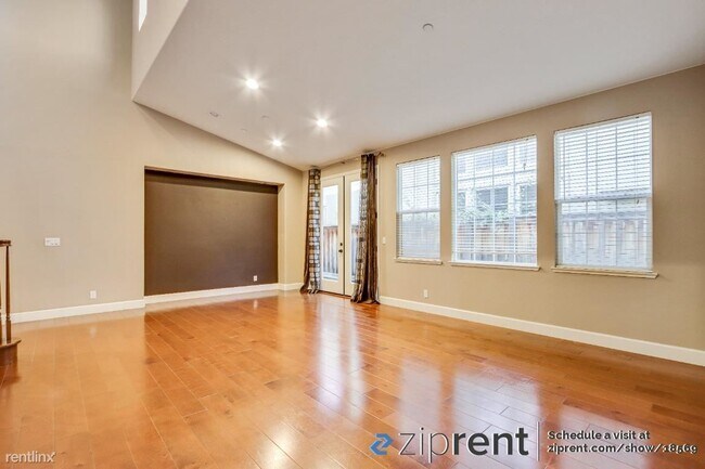 Foto del edificio - 5 br, 4 bath House - 4491 Arce Street, Uni...