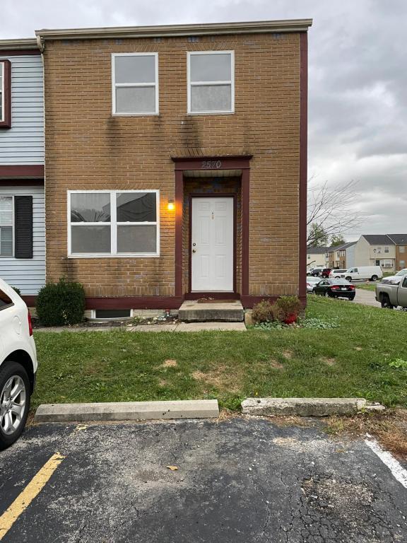 Foto principal - 2570 Sandbury Blvd
