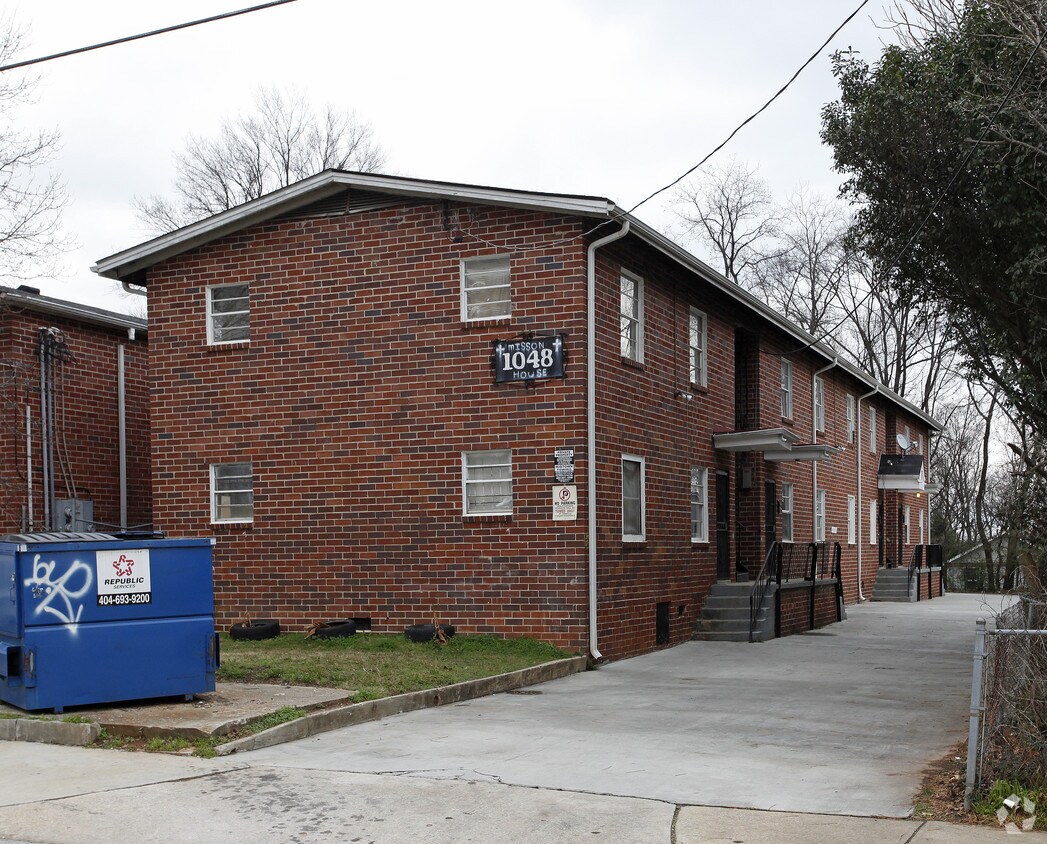 1048 SW Washington St, Atlanta, GA 30315 Rentals in Atlanta at 1048 SW