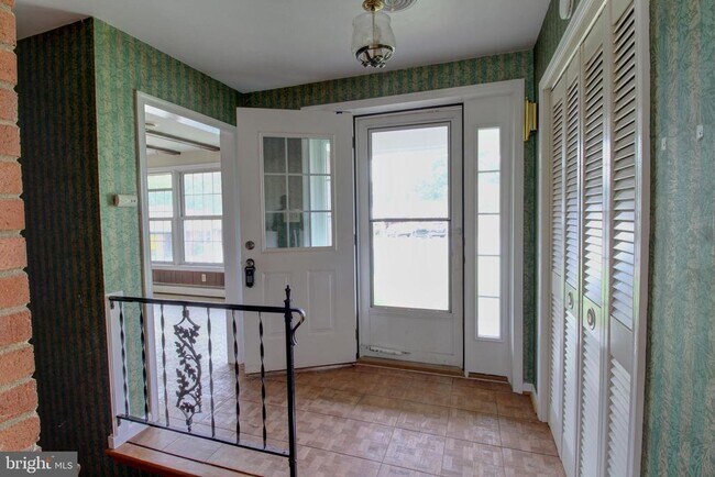 Foto del edificio - 113 Thornton Ct