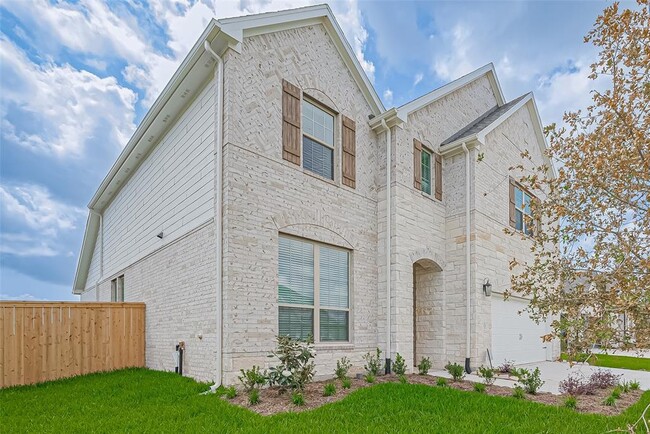 Building Photo - 5243 Trenton Arbor Ln
