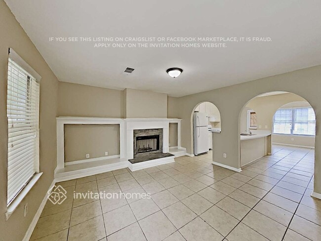 Foto del edificio - 3700 Pointe Cir
