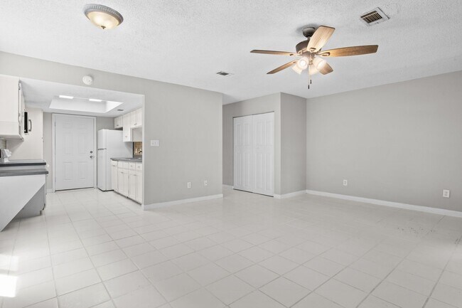 Foto del edificio - 3506 Parkwood Ave