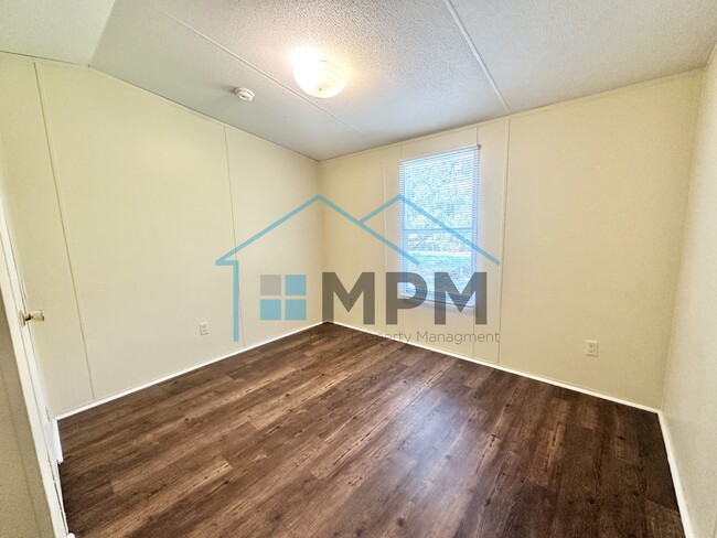 Foto del edificio - 229 Lilac St