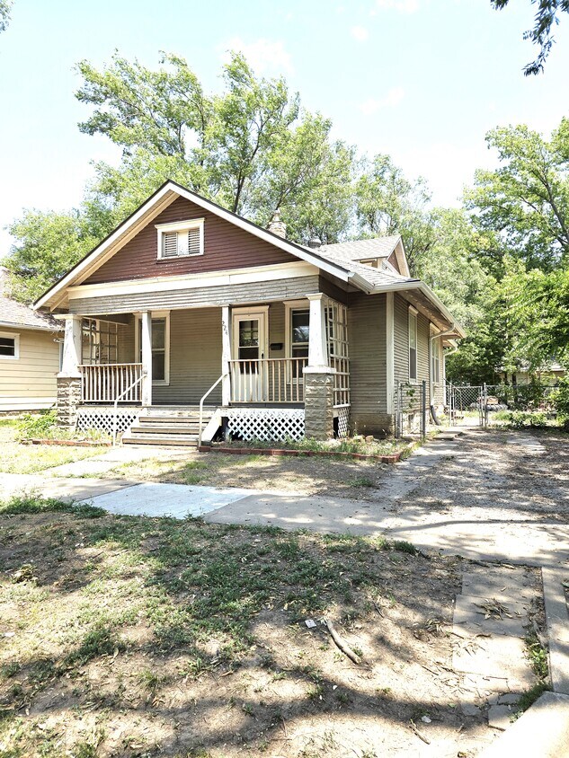 Primary Photo - 224 N 13th St