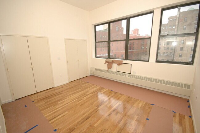 Building Photo - 545 Prospect Pl