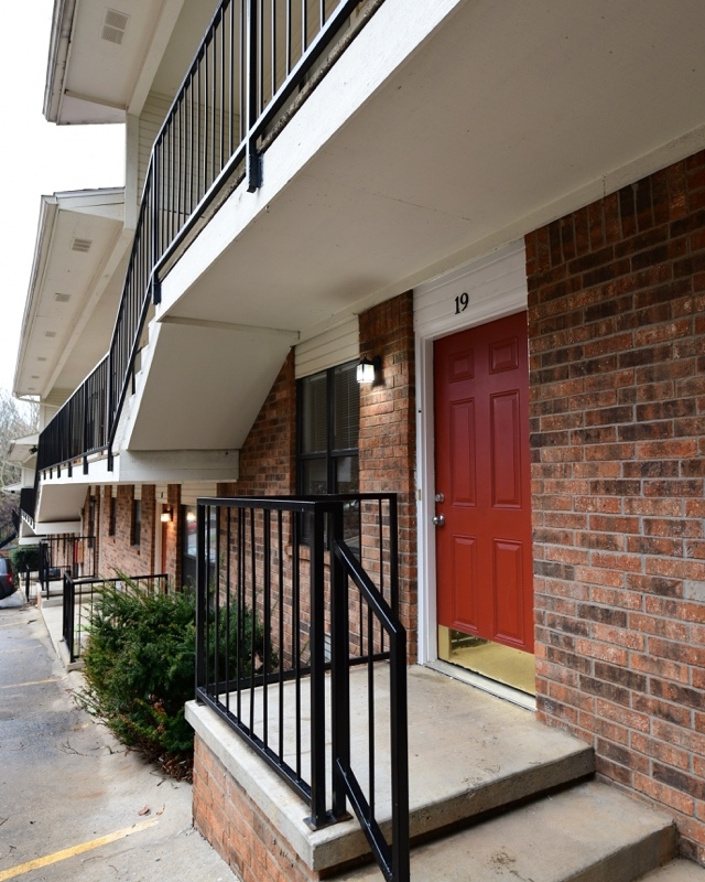 Building Photo - 65 S Duncan Ave