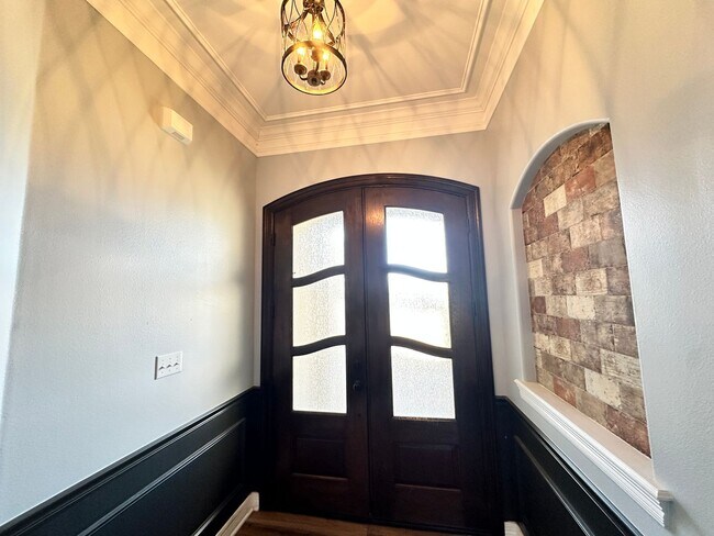 Foto del edificio - Half off the first Full Months rent! Close...