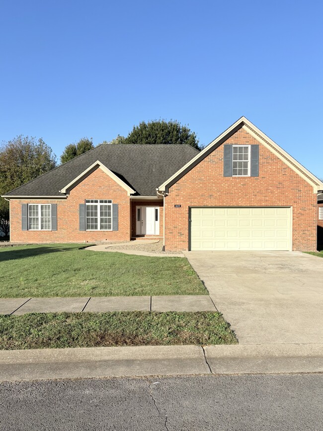 Building Photo - 2635 Danhaven Dr