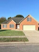 Building Photo - 2635 Danhaven Dr