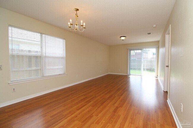 Building Photo - 2013 Marquesas Ln