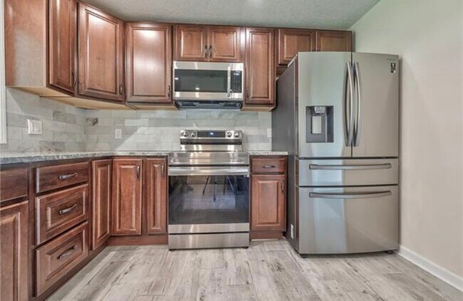 Building Photo - 12718 W 92nd St