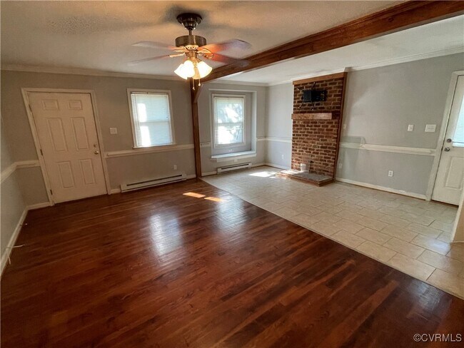 Building Photo - 4264 Old Buckingham Rd