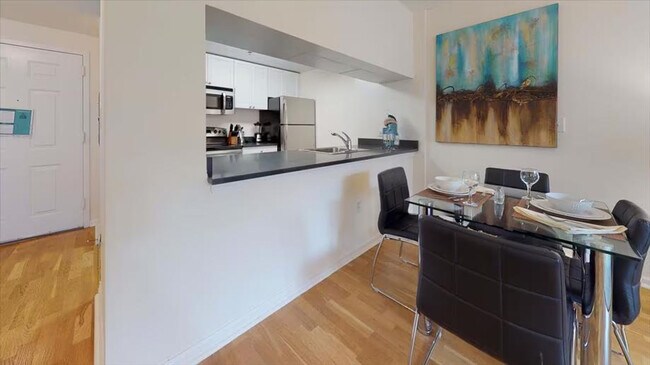 Foto del edificio - 330 River St