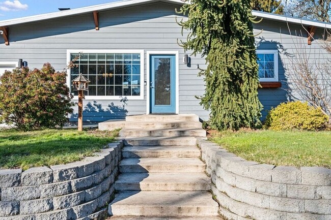 Building Photo - 2577 Elysium Ave