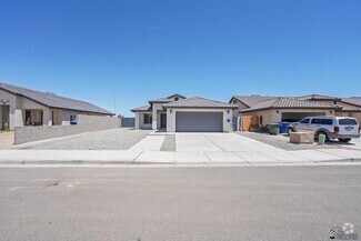 Building Photo - 8716 E 40th Pl